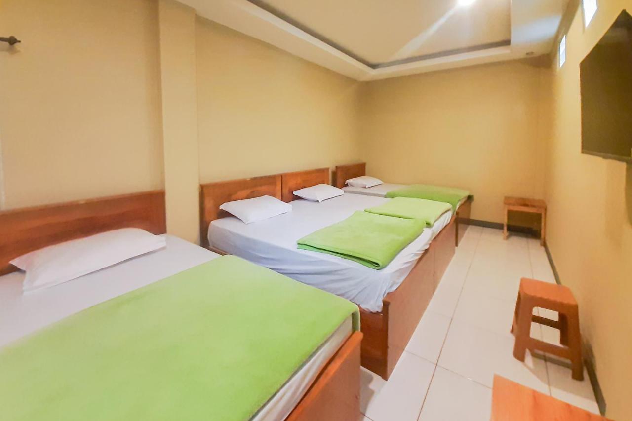 Delvia Bromo Homestay Mitra Reddoorz Pasuruan Exterior photo